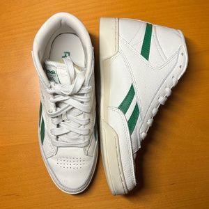 Reebok Club C 85 Form Hi Heritage Court Sneaker - Size 8